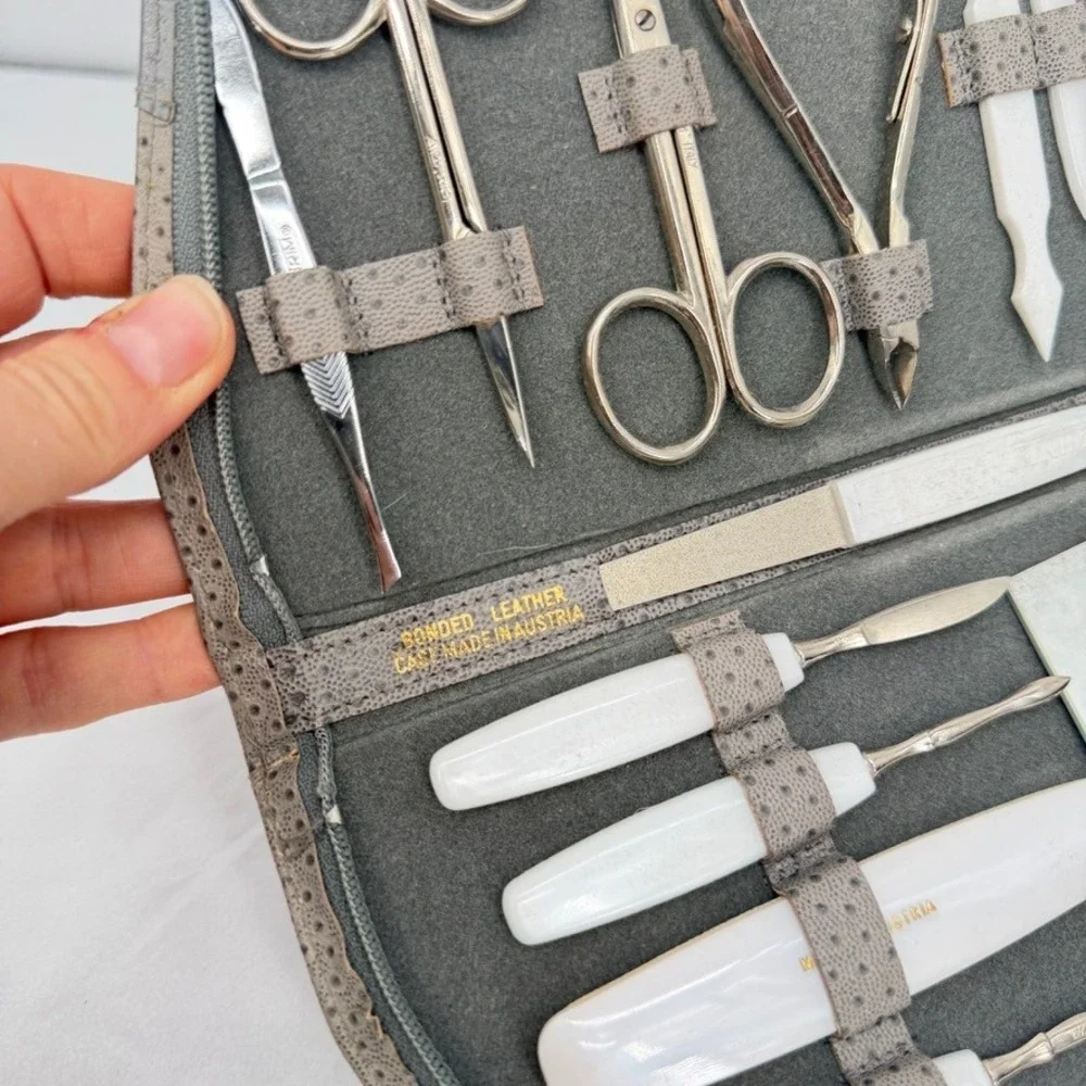 Johnson Stamping Manicure Set VTG Ostrich Embossed Grey Travel Kit Italy‎ Made